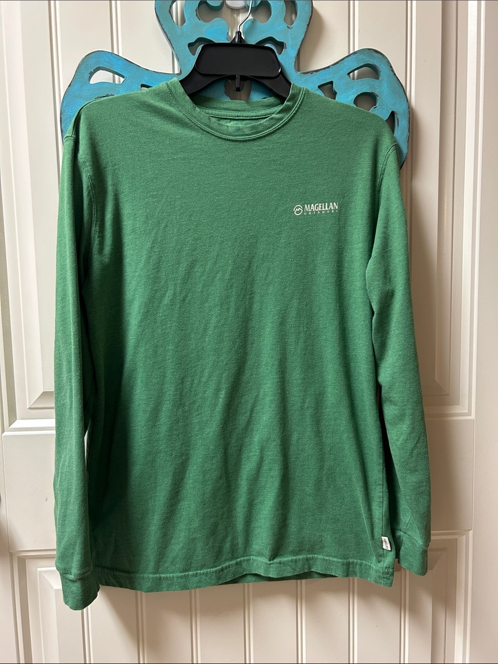 Magellan Outdoors Men's Long-Sleeve Crewneck Shirt in Forest Green
